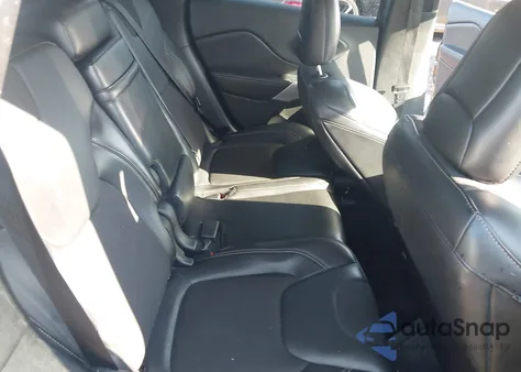 2018 Jeep Cherokee Latitude Plus 4X4 z USA, uszkodzony, nr VIN 1C4PJMLX4JD501172